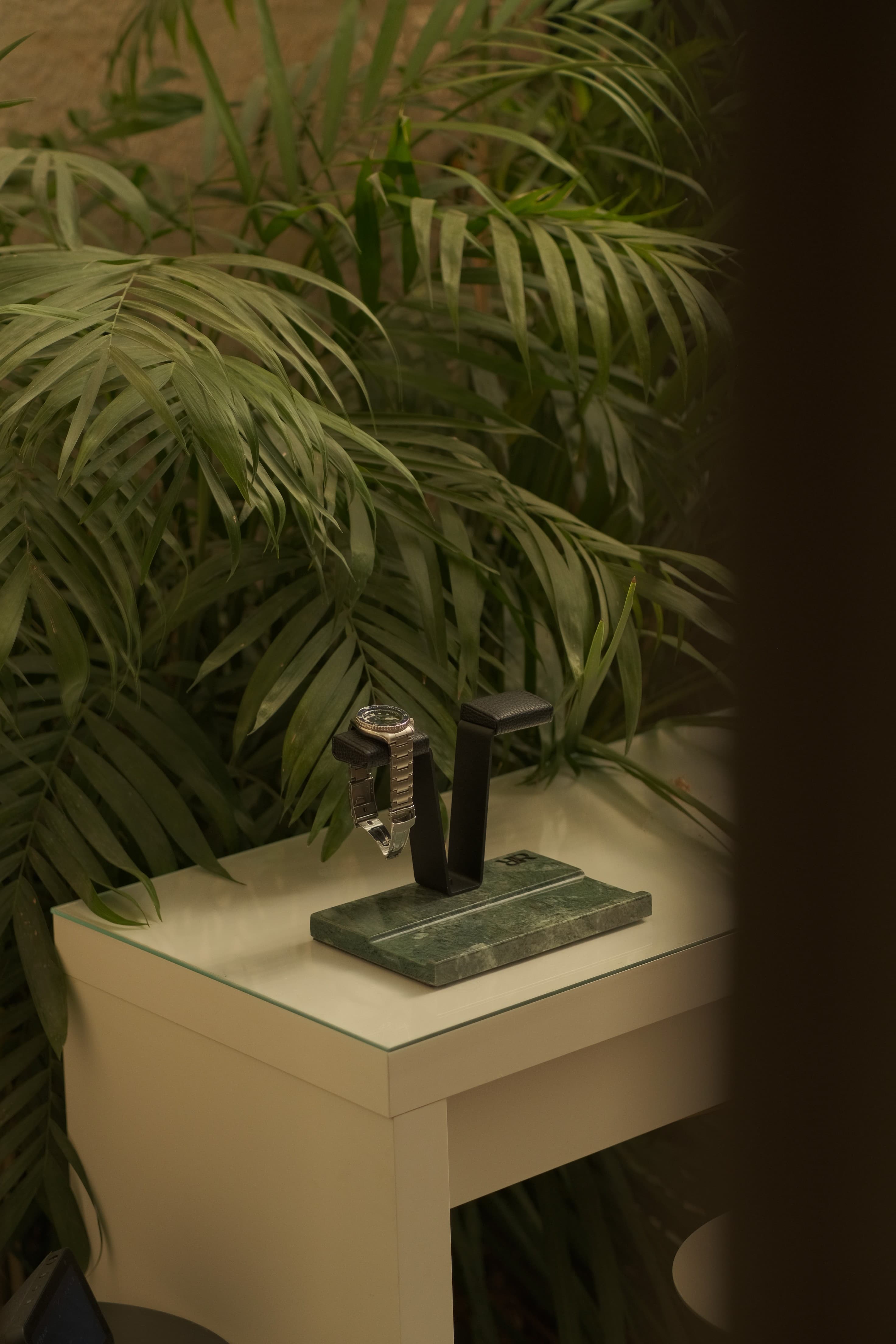 Verde Watch stand product image 1