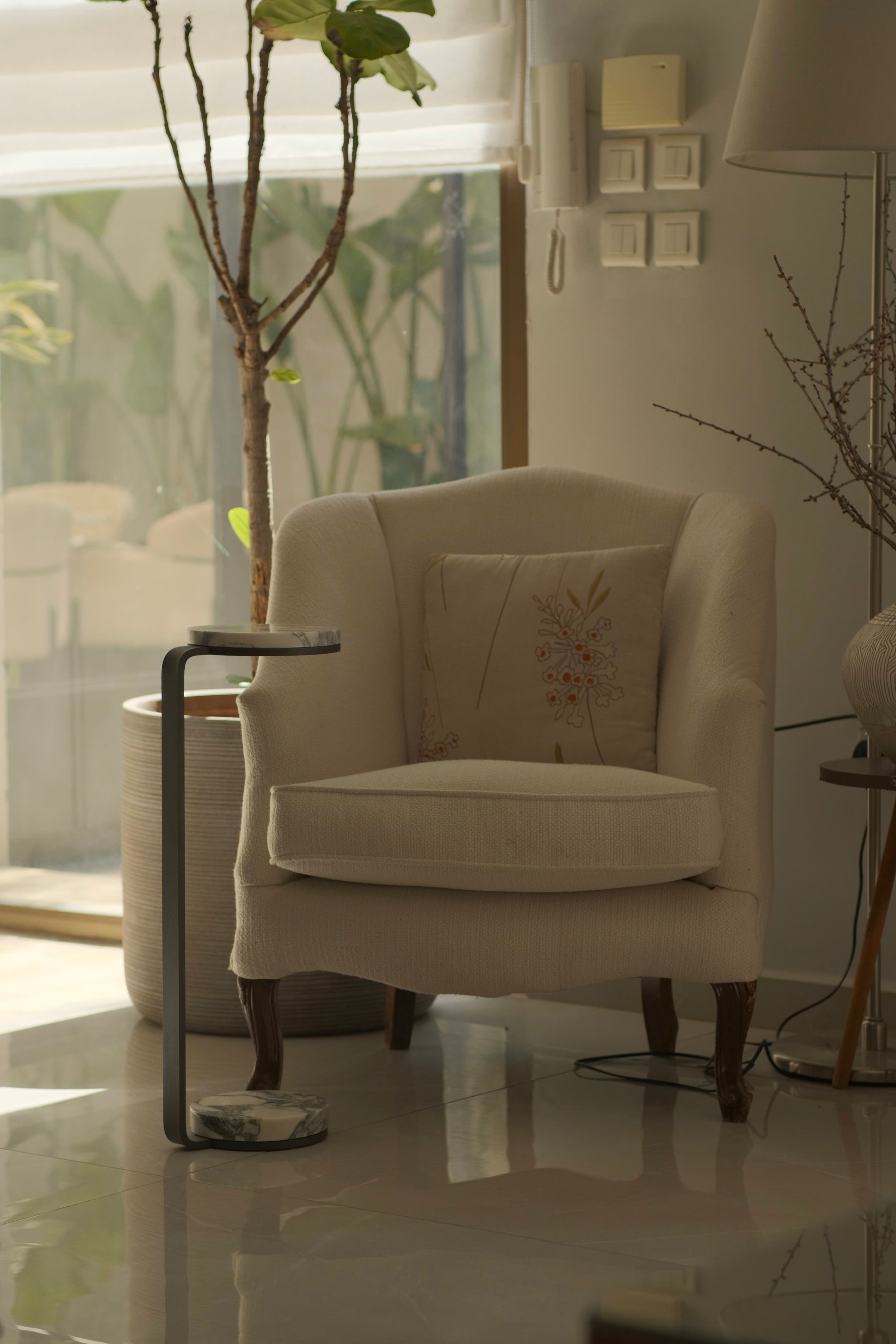 Carrara Frank Drink Table product image 1