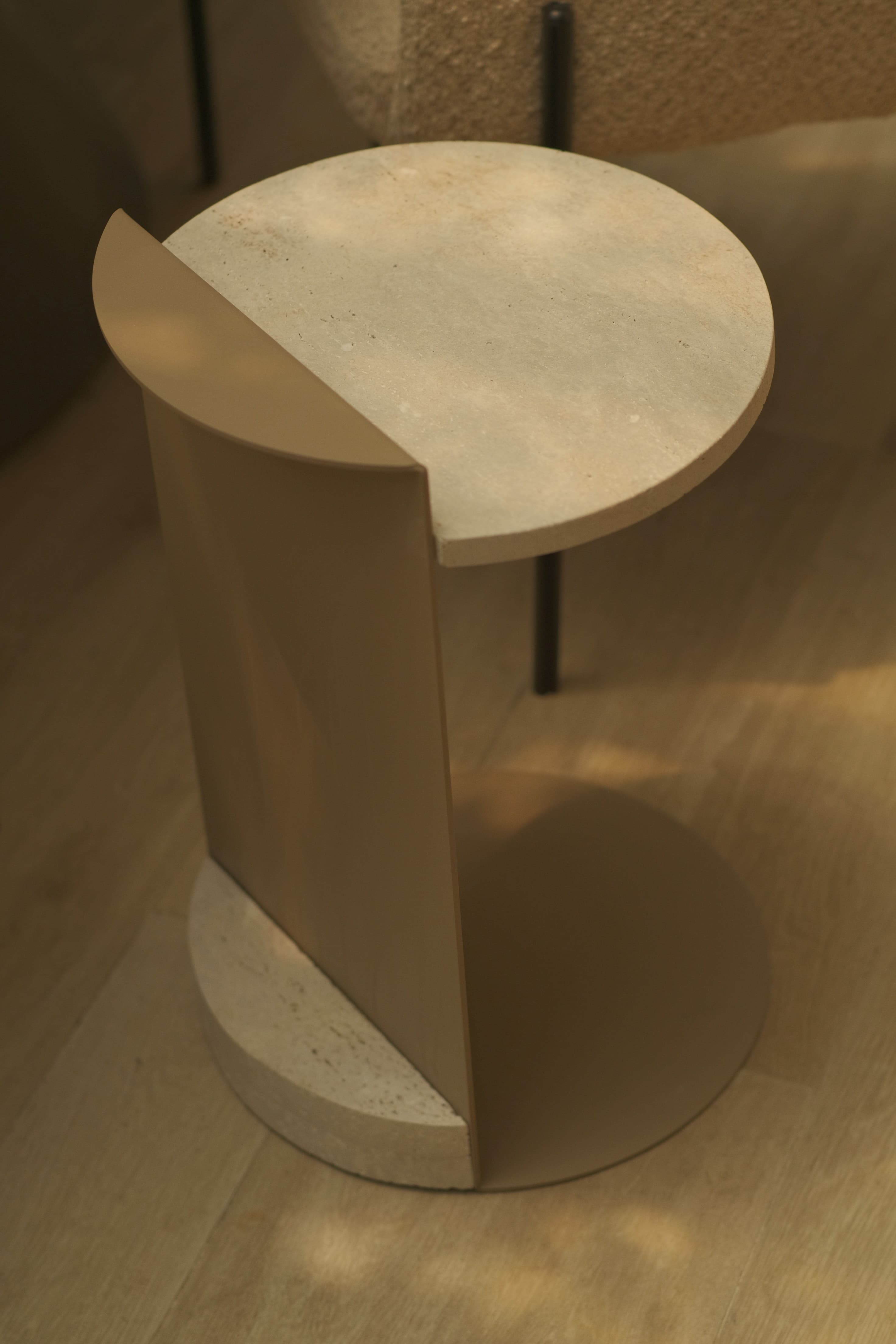 Cream Linea product image 4